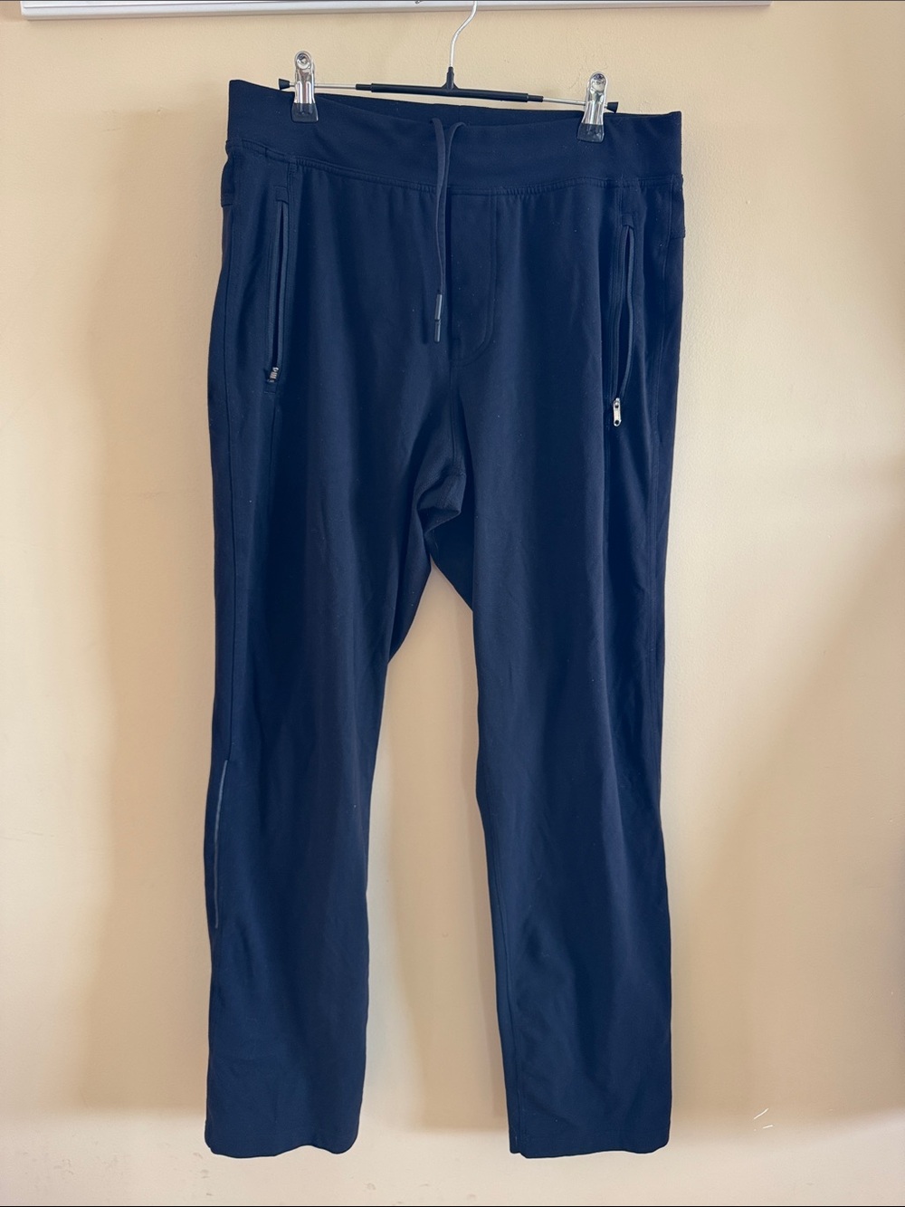 lululemon athletica Men's Black Drawstring Zip-Pocket Joggers
